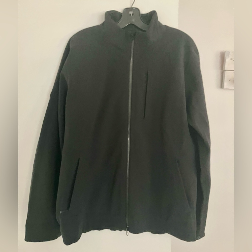 lululemon athletica men’s black lined Windbreaker Jacket
